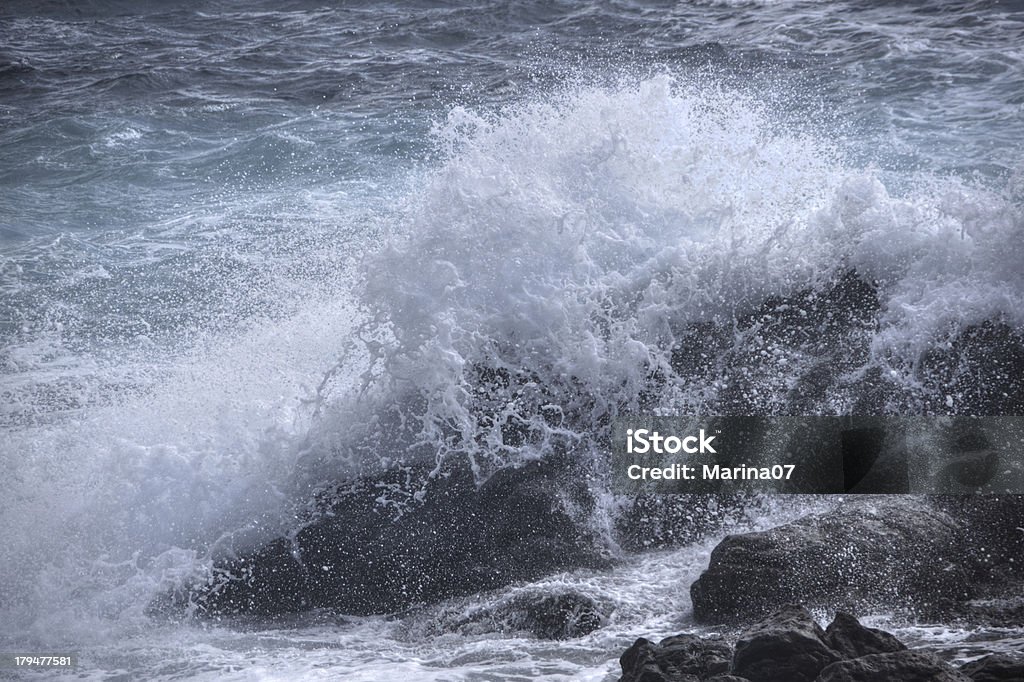 Волны - Стоковые фото Атлантический океан роялти-фри