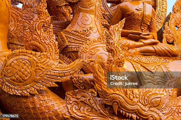 Stile Thai Statua Di Angelo In Cera Candela Thailandia Ubonratchathani Festival - Fotografie stock e altre immagini di Angelo