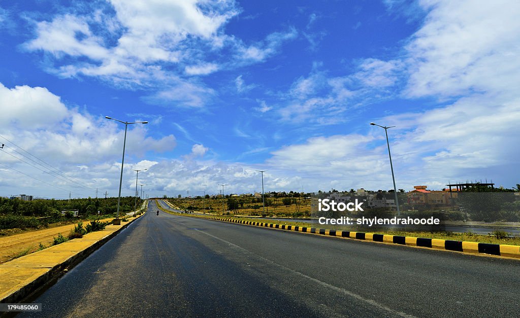 インドの道路 - 道路のロイヤリティフリーストックフォト