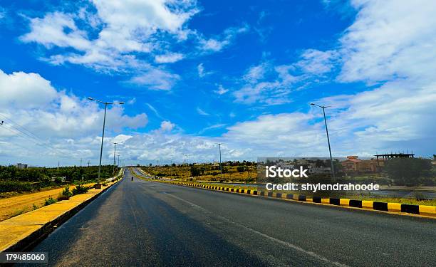 インドの道路 - 道路のストックフォトや画像を多数ご用意 - 道路, インド, 幹線道路