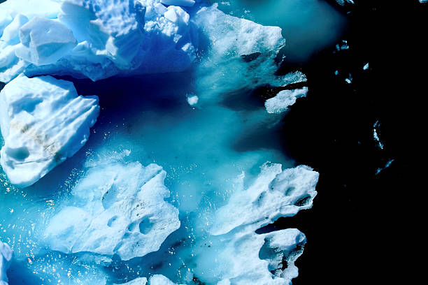icebergue - ice cold glacier blue imagens e fotografias de stock