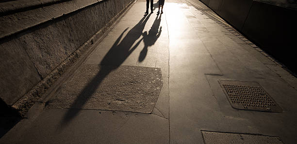 istock Mother and child's shadows 179493409