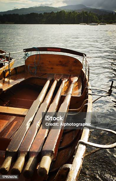 Ruderboote In Ambleside Stockfoto und mehr Bilder von Abenddämmerung - Abenddämmerung, Ambleside, Bezirk Windermere