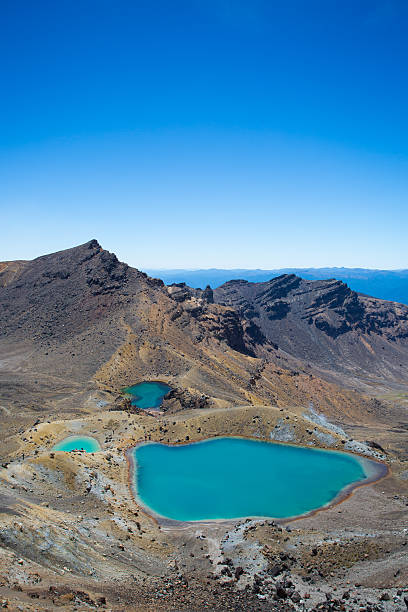 istock Emerald Lakes from the Tongariro Crossing 179533667