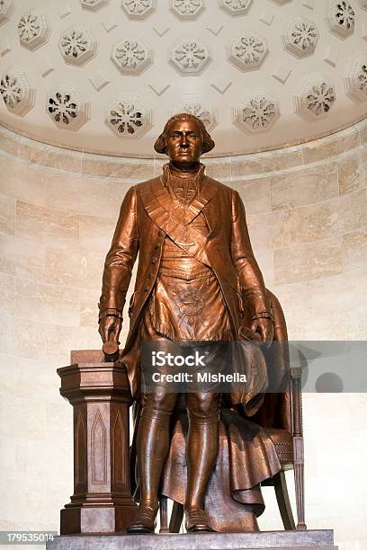 Statua Di George Washington - Fotografie stock e altre immagini di Massoni - Massoni, Palazzo federale, Virginia - Stato USA