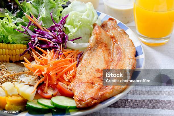 Menu De Peixe De Carne De Vaca - Fotografias de stock e mais imagens de Almoço - Almoço, Bife, Calor