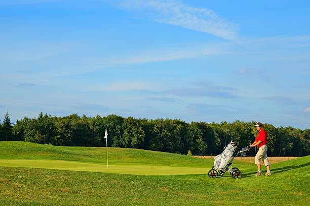 istock Golf, woman golfer 179540012