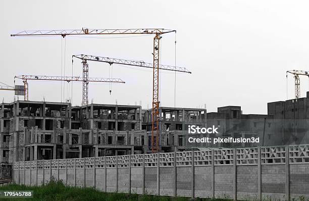 Construction Site - Fotografias de stock e mais imagens de Ao Ar Livre - Ao Ar Livre, Apartamento, Armação de Construção