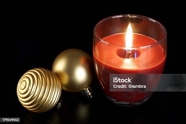 Natale - Fotografie stock e altre immagini di Attrezzatura per illuminazione - Attrezzatura per illuminazione, Bicchiere, Candela - Attrezzatura per illuminazione