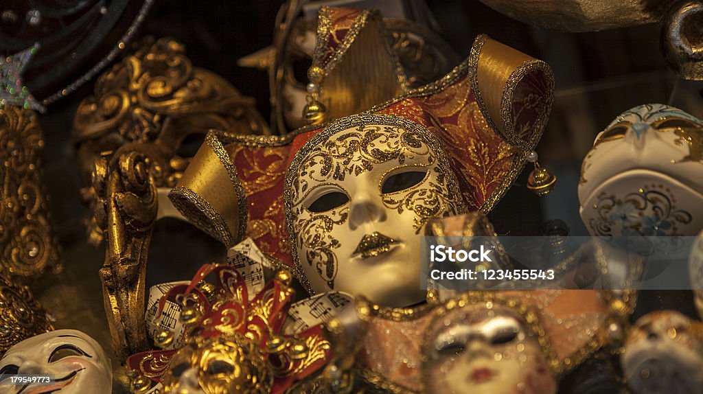 Boutique Masque de carnaval de Venise en Italie - Photo de Accessoire de déguisement libre de droits