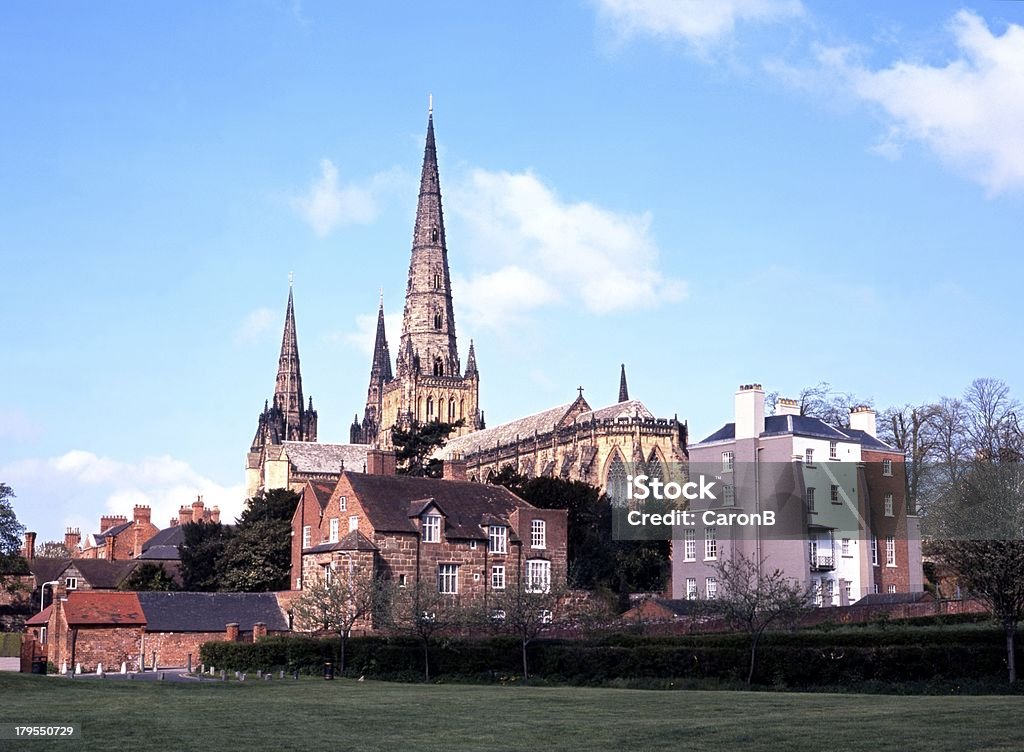 Cathedral spires, Lichfield, Wielka Brytania. - Zbiór zdjęć royalty-free (Anglia)