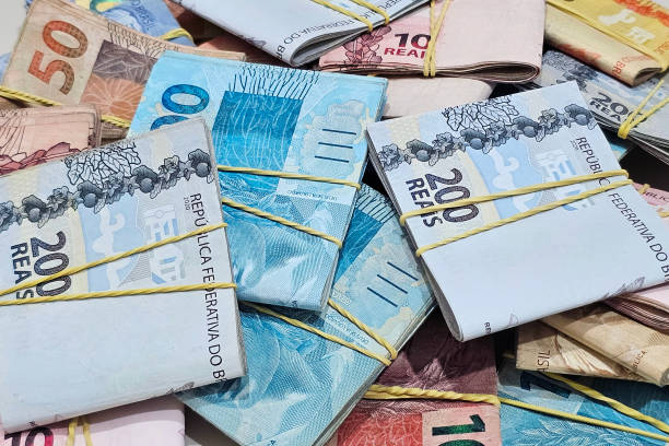 istock Real banknotes, Brazilian currency 1795511628