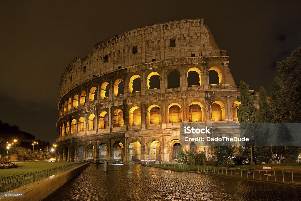 Colosseo romano - Foto stock royalty-free di Ambientazione esterna