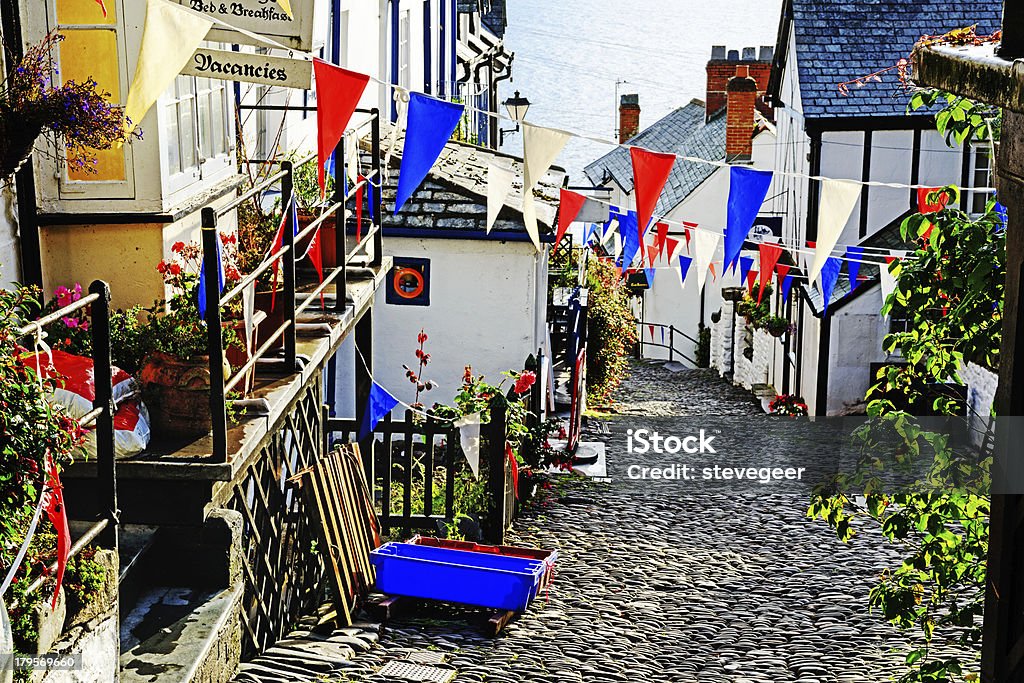 Rua de paralelepípedos de Clovelly, Norte de Devon, Inglaterra - Foto de stock de Clovelly royalty-free