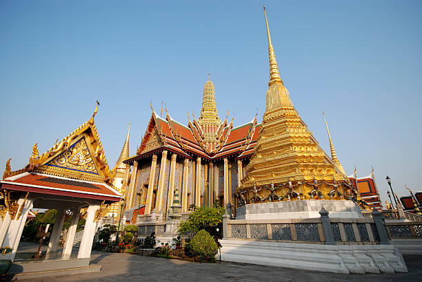 istock Wat phra kaeo bangkok thailand. 179569683