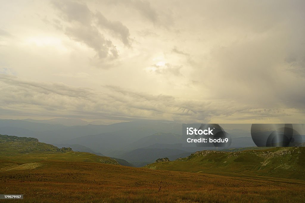 Cáucaso paisaje de montaña, Lago-Naki estabilización. - Foto de stock de Boulder - Colorado libre de derechos