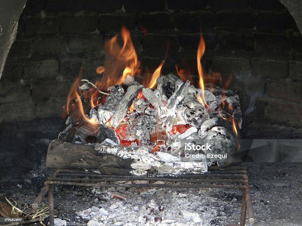 Barbacoa - Foto de stock de Asado - Alimento cocinado libre de derechos
