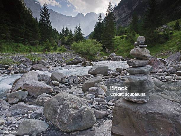 Stony Creek Cama - Fotografias de stock e mais imagens de Alpes Europeus - Alpes Europeus, Alpes suíços, Anoitecer