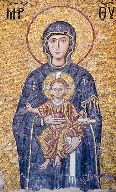 istock Jesus Christ and Virgin Mary 179595578