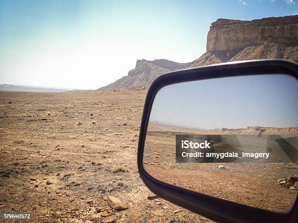 Mobilestock Viaggio Paesaggio Deserto - Fotografie stock e altre immagini di Ambientazione esterna - Ambientazione esterna, Arenaria - Roccia sedimentaria, Bellezza naturale