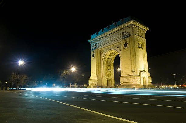 istock Arch of Triumph 179642700