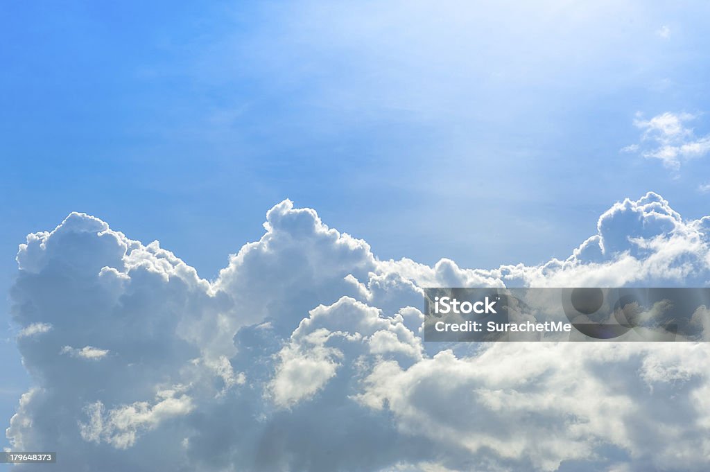 nuvola sul cielo blu - Foto stock royalty-free di Blu