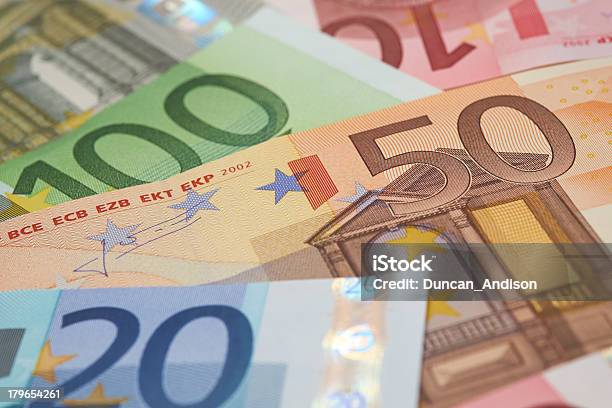 Все Европейские Валюты — стоковые фотографии и другие картинки 100 - 100, Абстрактный, Богатство