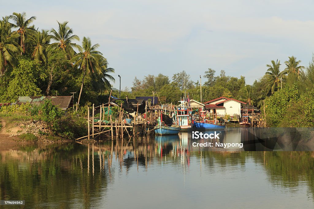 Pesca Barcos no Rio, Tailândia - Royalty-free Anoitecer Foto de stock