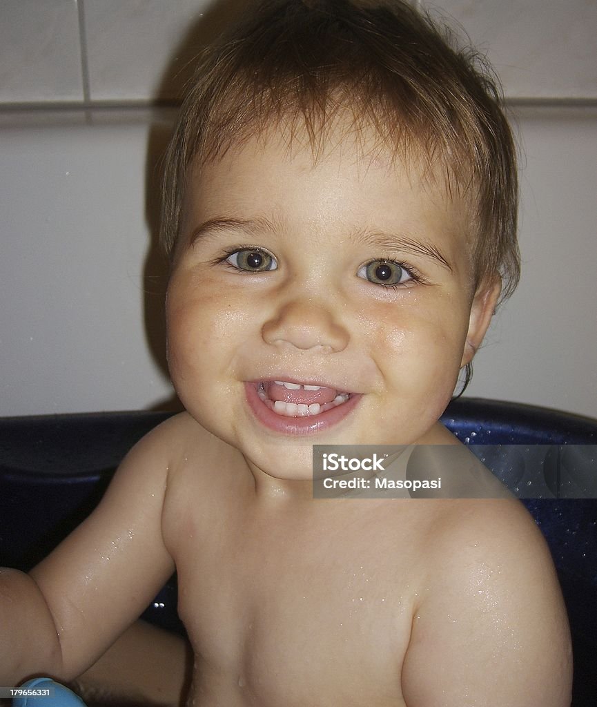 男の赤ちゃん - お手洗いのロイヤリティフリーストックフォト