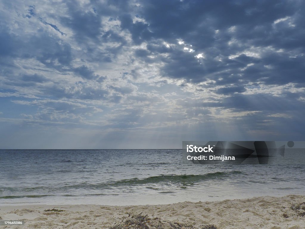 Пляж и море Восход солнца - Стоковые фото Абстрактный роялти-фри