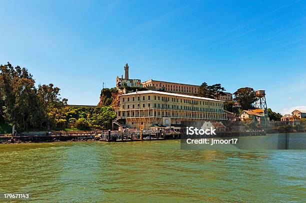 Penitenziario Di Alcatraz Lungomare Di San Francisco Bay - Fotografie stock e altre immagini di Composizione orizzontale