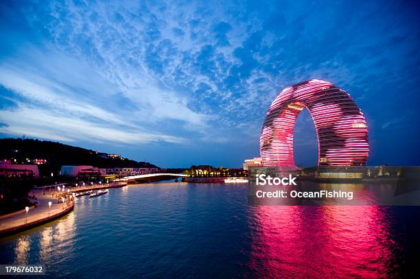 Foto de Hotéis Do Luxo No Lago Taihu e mais fotos de stock de China - China, Cidade, Cultura Chinesa