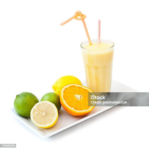 Batido De Fruta - Fotografias de stock e mais imagens de Alimentação Saudável - Alimentação Saudável, Amarelo, Antioxidante