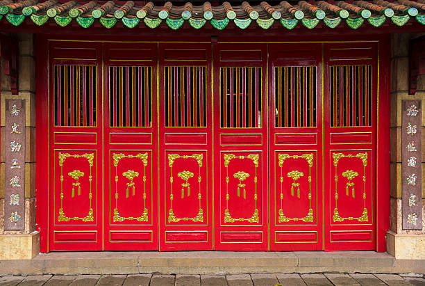 istock Traditional Vietnamese door decorated with lacquer painting texture 179712259
