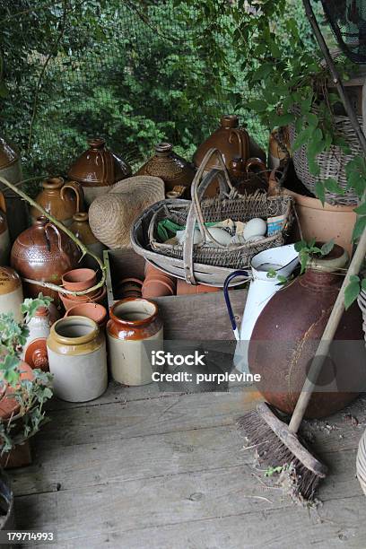 스톤 Pots 0명에 대한 스톡 사진 및 기타 이미지 - 0명, 도자기, 돌-건축자재