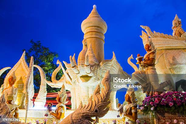 タイの大仏キャンドルフェスティバルオブライツ Ubonratchathani タイの街です - お祝いのストックフォトや画像を多数ご用意 - お祝い, アジア大陸, ウボンラーチャターニー