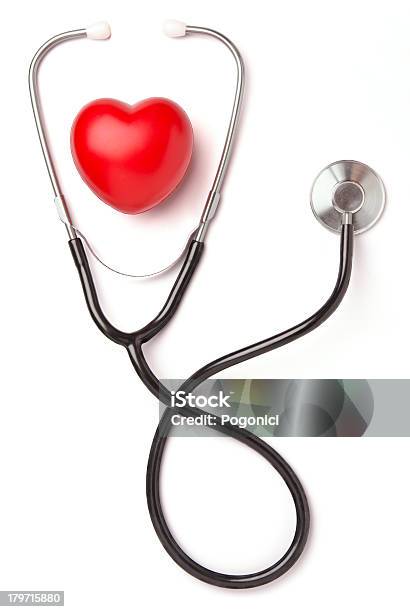 Rotes Herz Und Stethoskop Stockfoto und mehr Bilder von Arzt - Arzt, Ausrüstung und Geräte, Blut