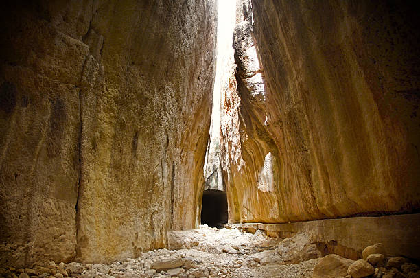 tunnel de triomphe de titus, antakya, turquie - antakya photos et images de collection