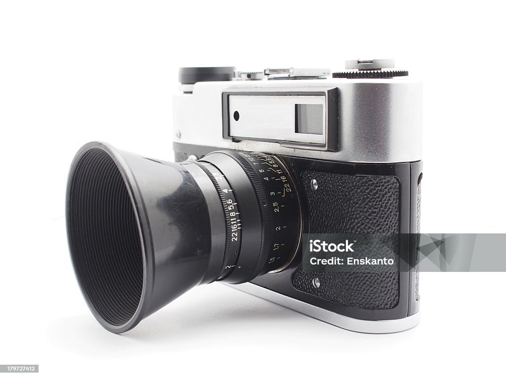 Vecchia fotocamera su sfondo bianco - Foto stock royalty-free di Apertura del diaframma