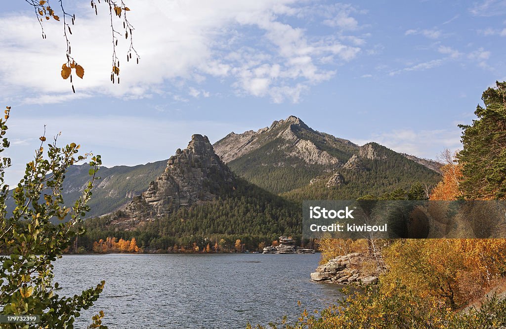 Осенний пейзаж - Стоковые фото Азия роялти-фри