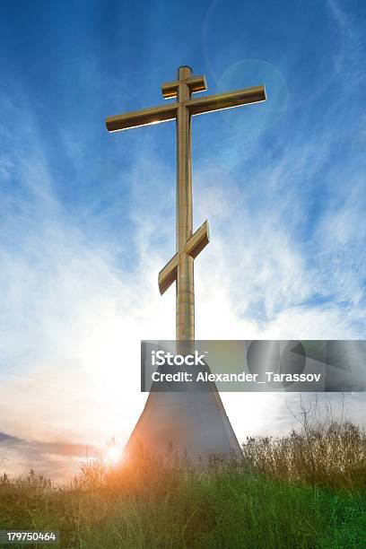 Foto de Christian Cruz e mais fotos de stock de Antigo - Antigo, Azul, Bosque - Floresta