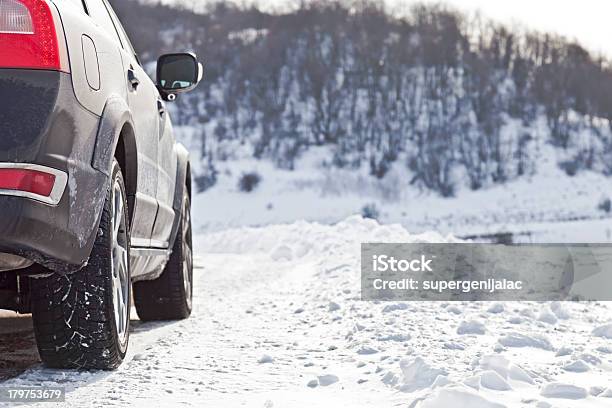 Foto de Neve Drive e mais fotos de stock de Inverno - Inverno, Carro, Dirigir