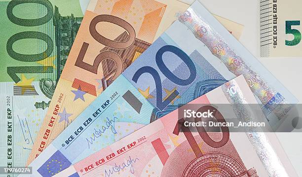 Все Европейские Валюты — стоковые фотографии и другие картинки 100 - 100, Богатство, Бумажные деньги