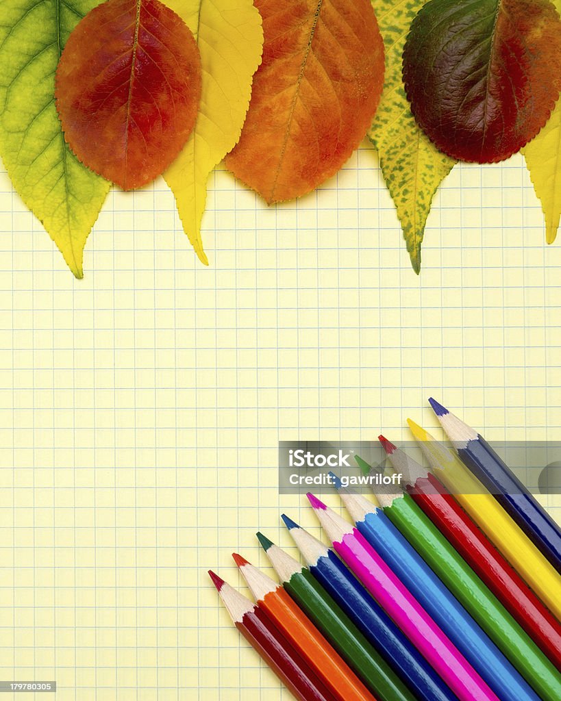 Torna a scuola. - Foto stock royalty-free di Ammucchiare