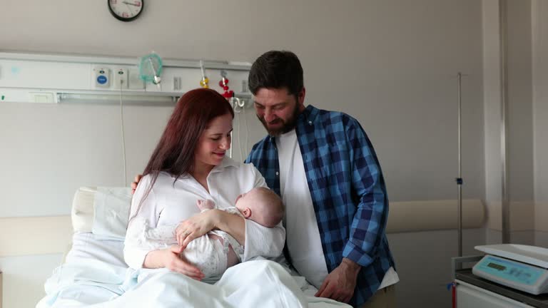 2,700+ Pregnant Women Giving Birth Stock Videos and Royalty-Free
