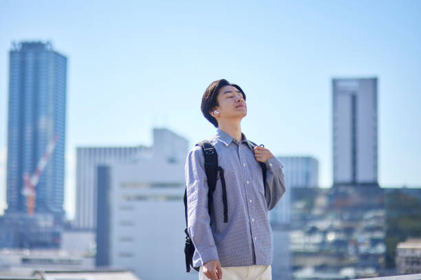 istock Japanese male university student 1798434625