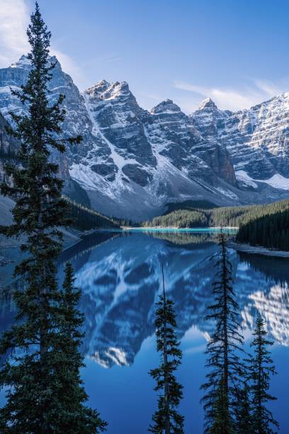 istock Banff Moraine Lake 1798656161