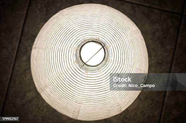 Lampa - zdjęcia stockowe i więcej obrazów Ciemny - Ciemny, Figura geometryczna, Fotografika