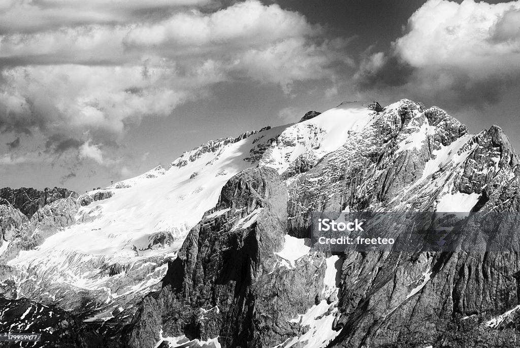 Итальянские Альпы - Стоковые фото Без людей роялти-фри