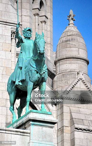 Parigi Francia Joan Of Arc Statua Basilica Del Sacro Cuore - Fotografie stock e altre immagini di Giovanna d'Arco
